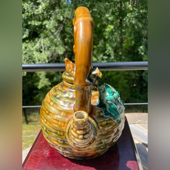 Majolica Style Basket Weave Bamboo Tea Pot - Picture 4 of 9